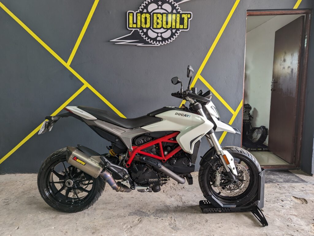 Ducati R